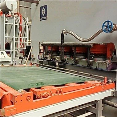 Laminovací lis za tepla